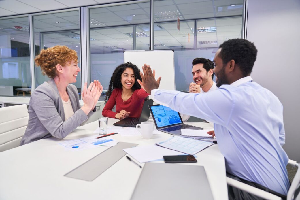 Unsere Trainerinnen mit zusätzlichen sicheren Terminen der erfolgreichen Zeitmanagement Schulung in Hamburg  - Die eigene Zeitplanung optimieren
