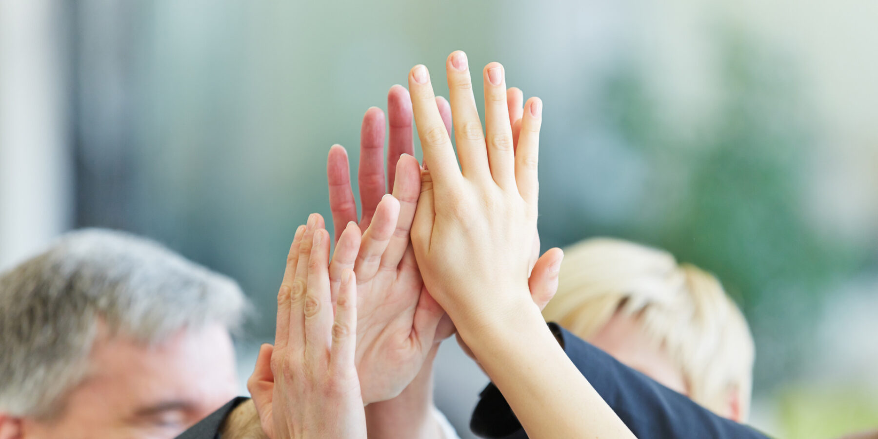 Effektive Meetings halten, sicher moderieren und mit einer erfolgreichen Präsentation bei den Kunden glänzen – Seminaranbieter mit TOP-Bewertungen